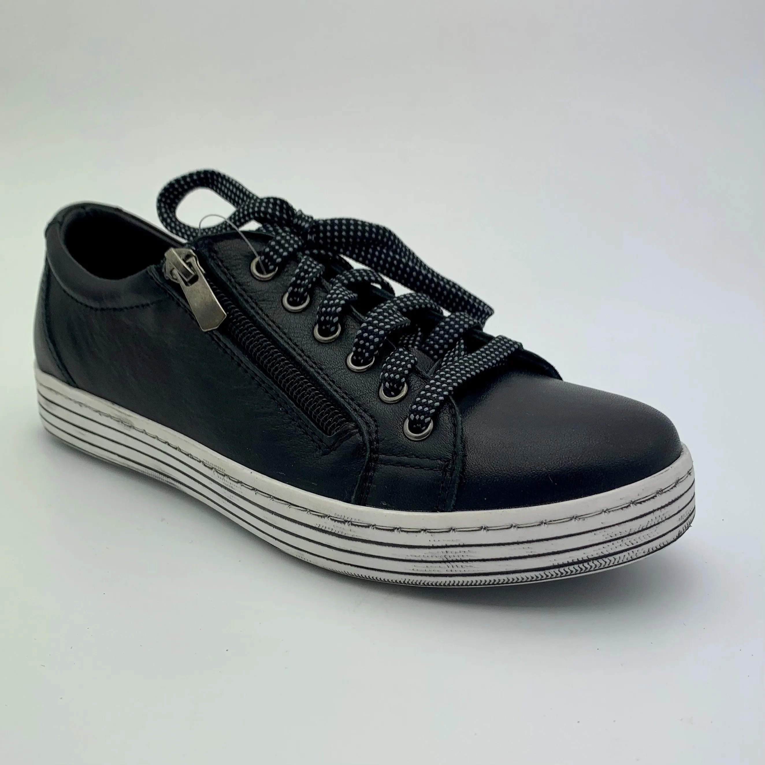 Cabello 'Unity' - Black